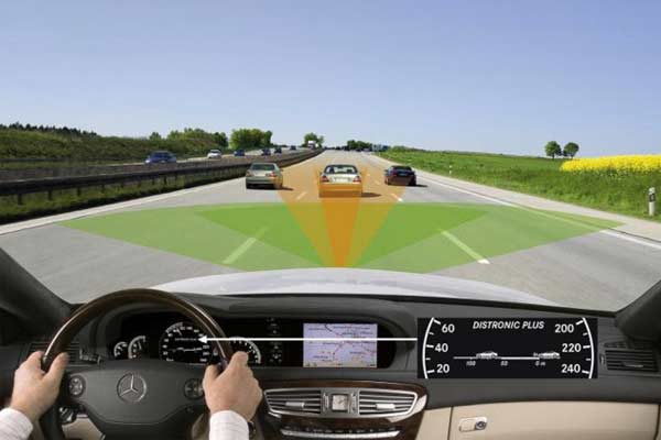 How the cruise control system functions