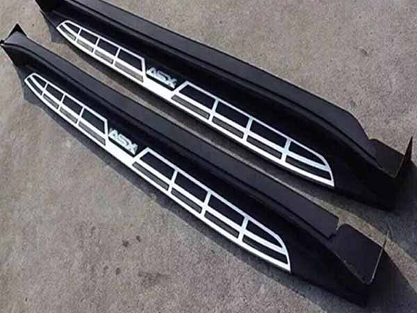 Side steps of the car