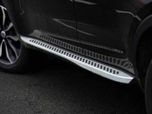 Side steps of the car