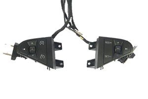 کلید روی فرمان برلیانس 330